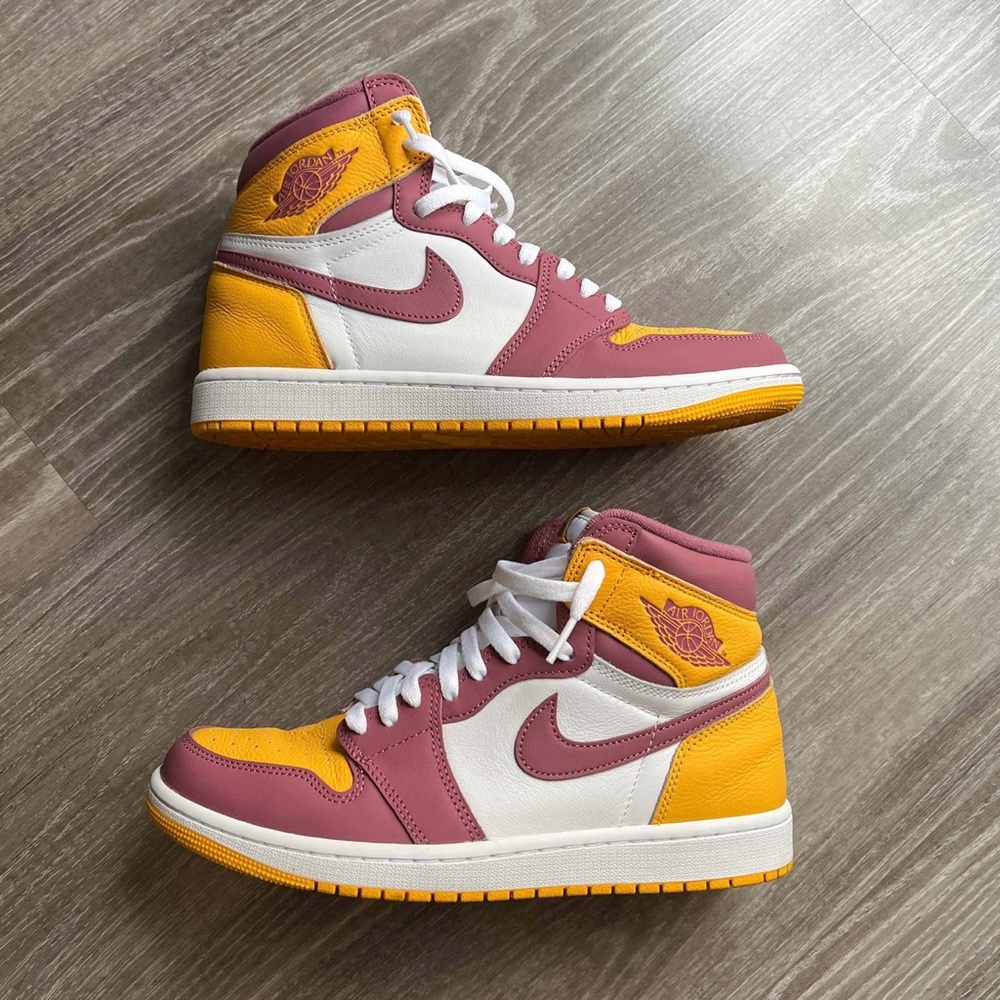 Air Jordan 1 Retro High Brotherhood